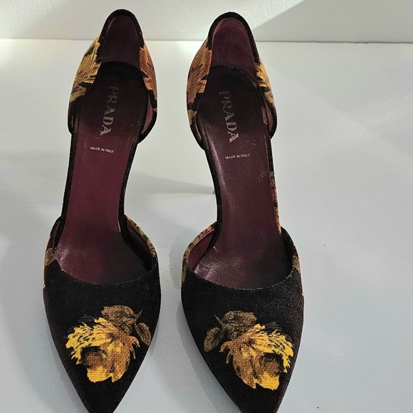 PRADA Suede Printed D'Orsay Pumps - Picture 2 of 10